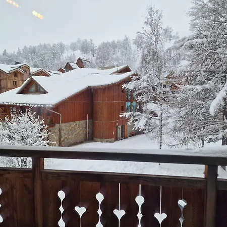 Le Sappey 31 アパート *